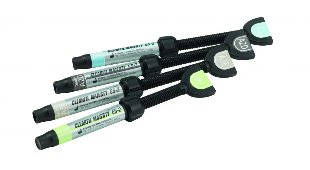 Clearfil Majesty Es-2 Seringue We