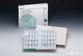 3M™ Iso-Form™ Couronnes provisoires en étain argent pour molaires permanentes, coffret MC-64